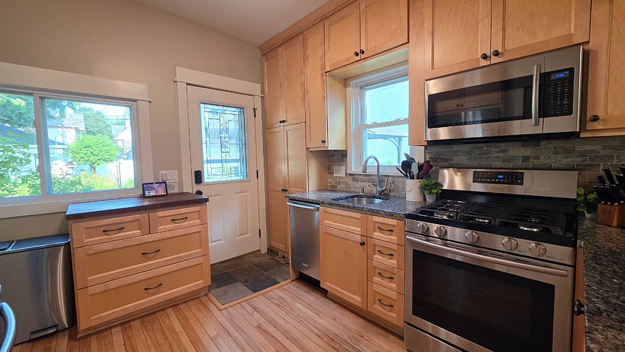 Furnished Finder property 1013672_1 photo 7