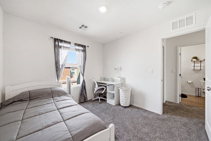 Furnished Finder property 1013728_1 photo 23