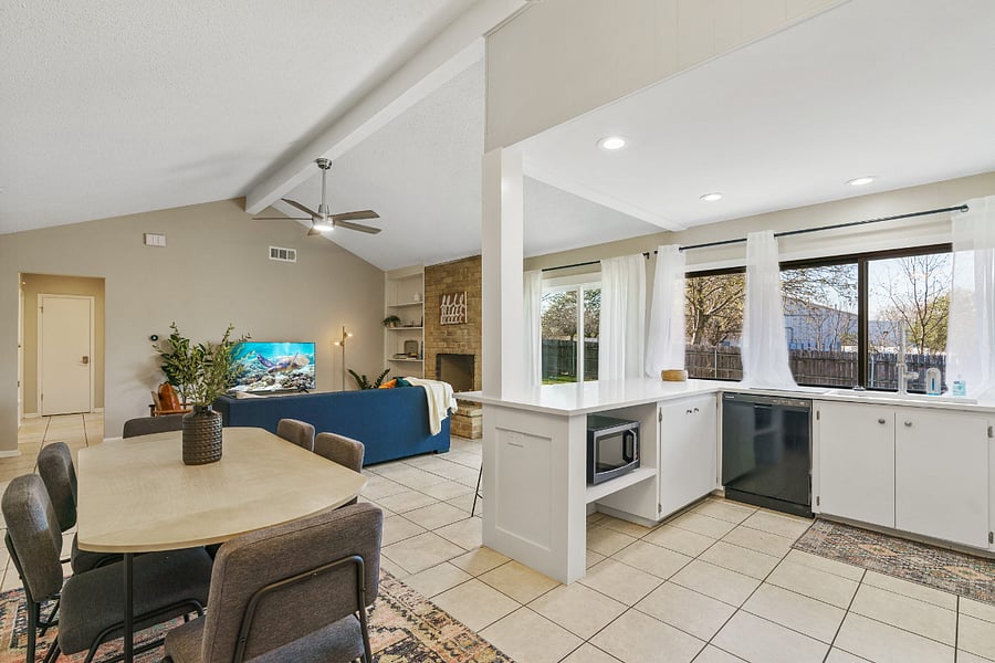 Furnished Finder property 1013729_1 photo 14