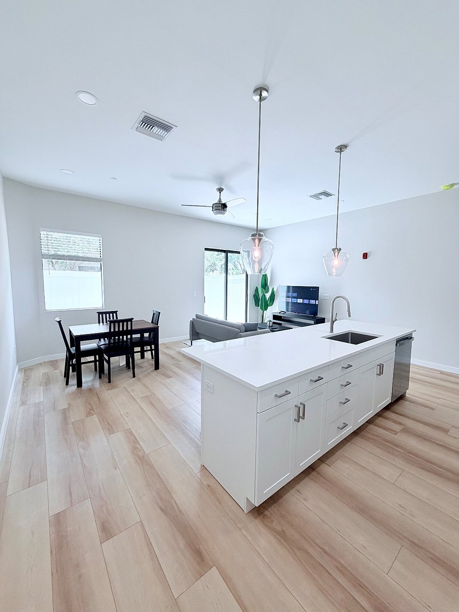 Furnished Finder property 1013741_1 photo 3