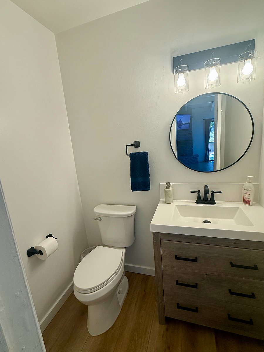 Half bath off the living area.