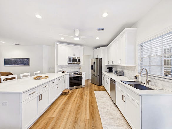 Furnished Finder property 1013768_1 photo 22