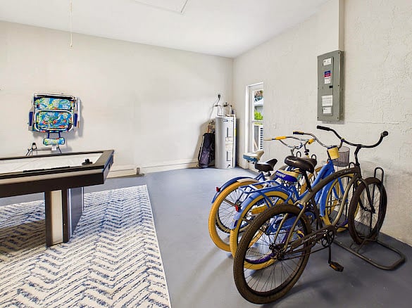 Furnished Finder property 1013768_1 photo 24