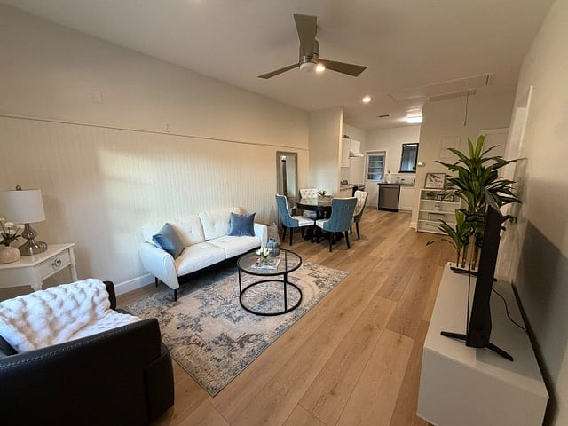 Furnished Finder property 1013786_1 photo 3