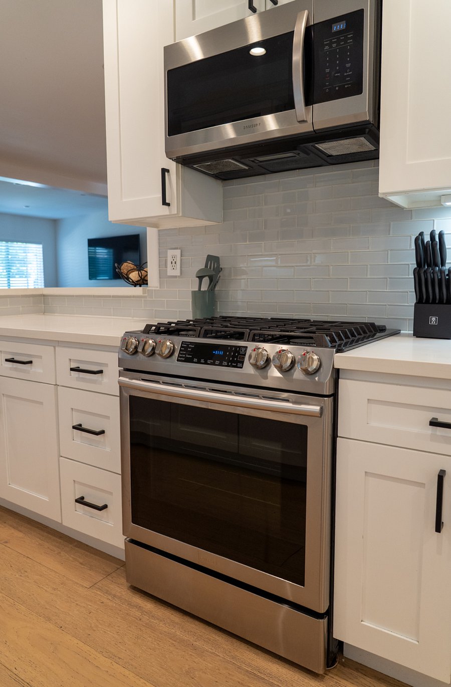 Furnished Finder property 1013821_1 photo 38