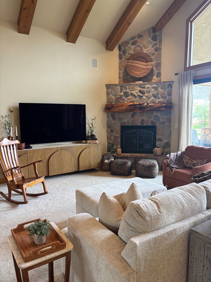 Furnished Finder property 1013823_1 photo 2