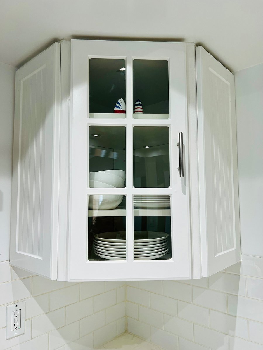 Here's the dishes supplied with extra room for your personal items