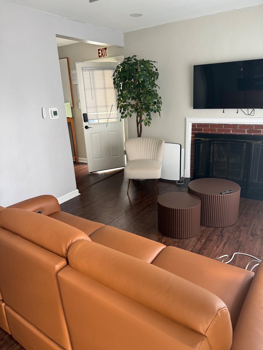 Furnished Finder property 1013894_1 photo 3