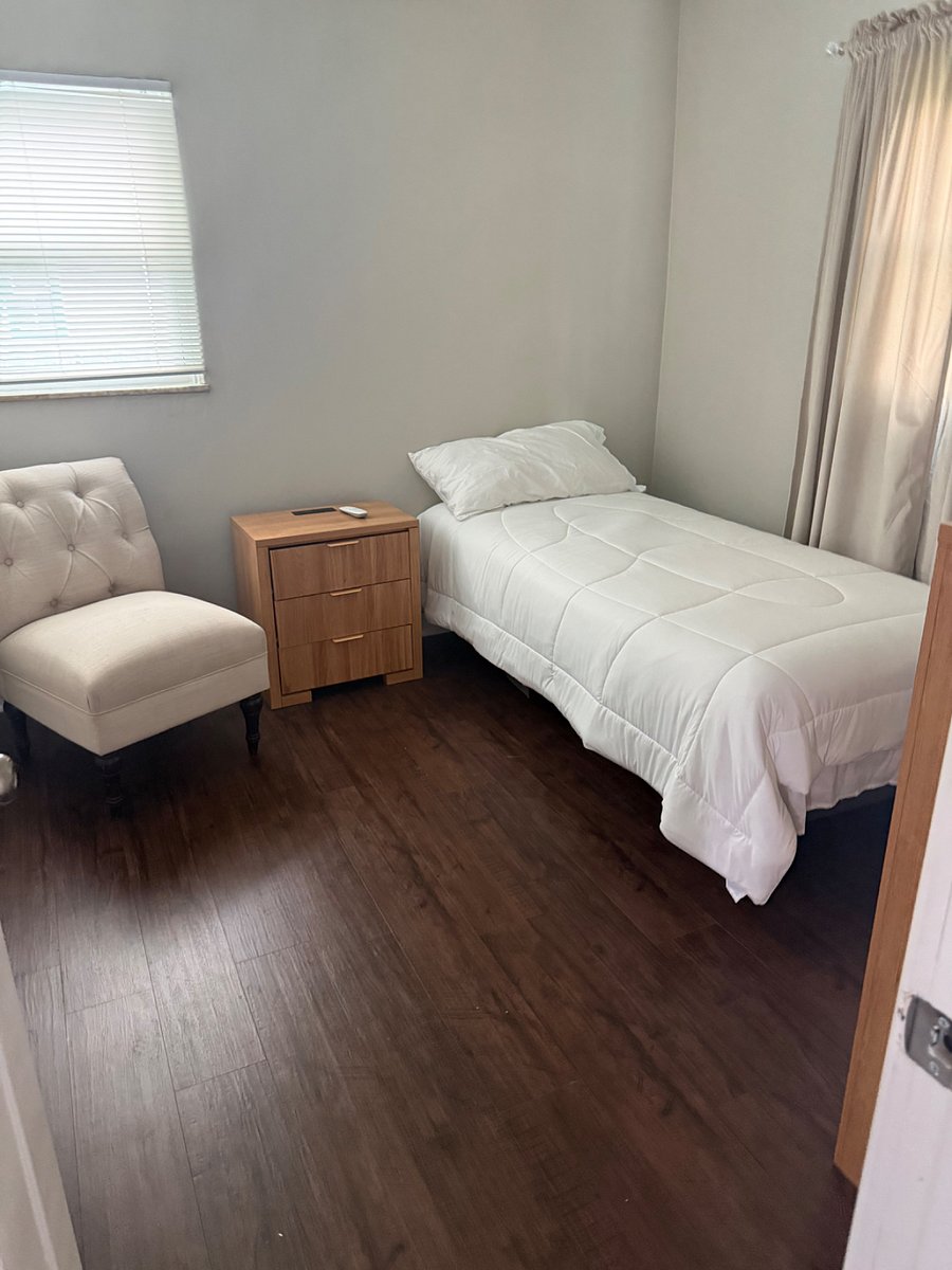 Furnished Finder property 1013894_1 photo 8