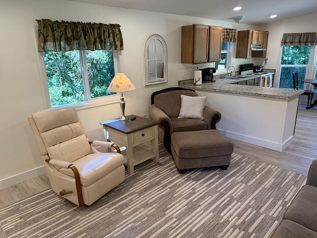 Furnished Finder property 1013900_1 photo 2
