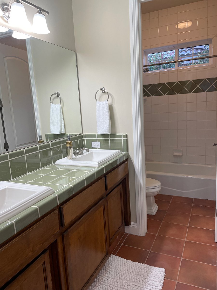 Furnished Finder property 1013907_1 photo 7