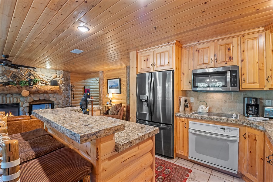 Kitchen and Island Bar