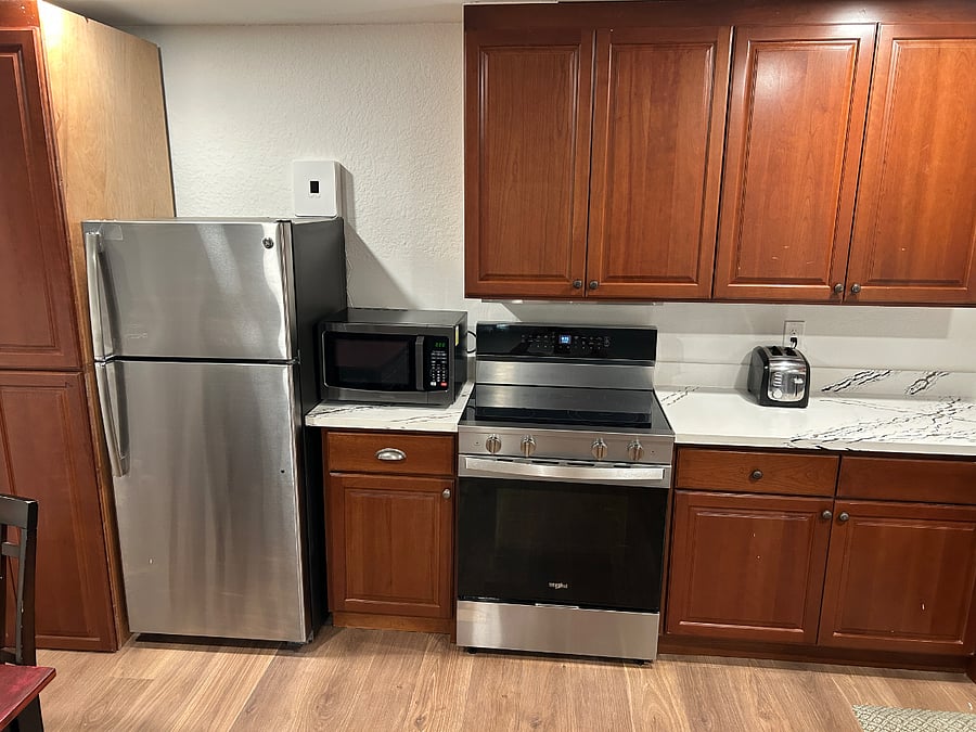 Full Kitchen