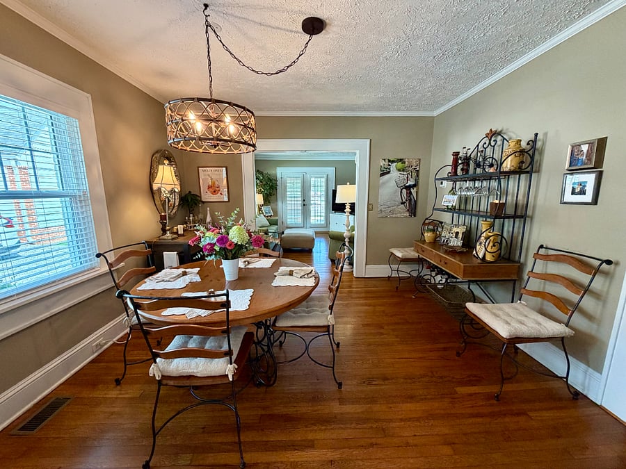 Dining table can extend to provide seating for two additional people
