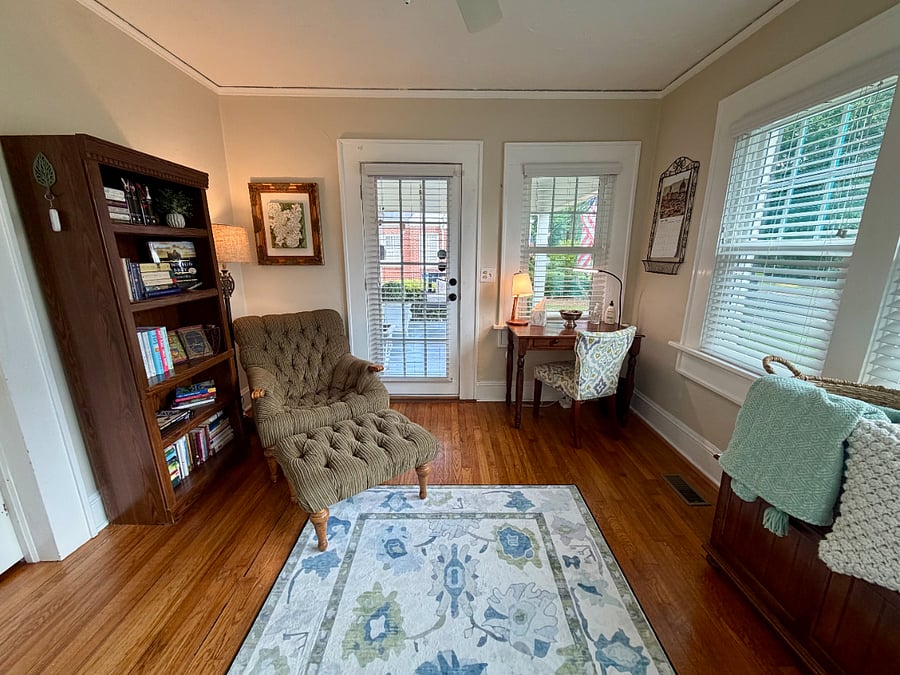 Sun room: Quiet office for reading space, virtual meetings, studying
