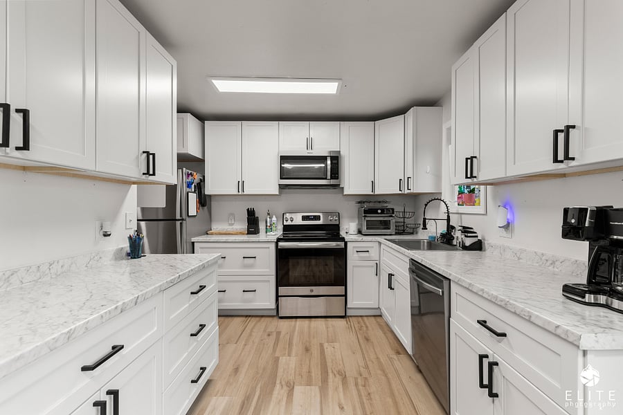 Furnished kitchen