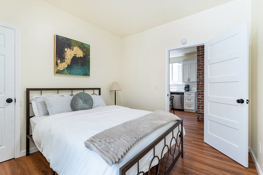 Furnished Finder property 1014012_1 photo 17