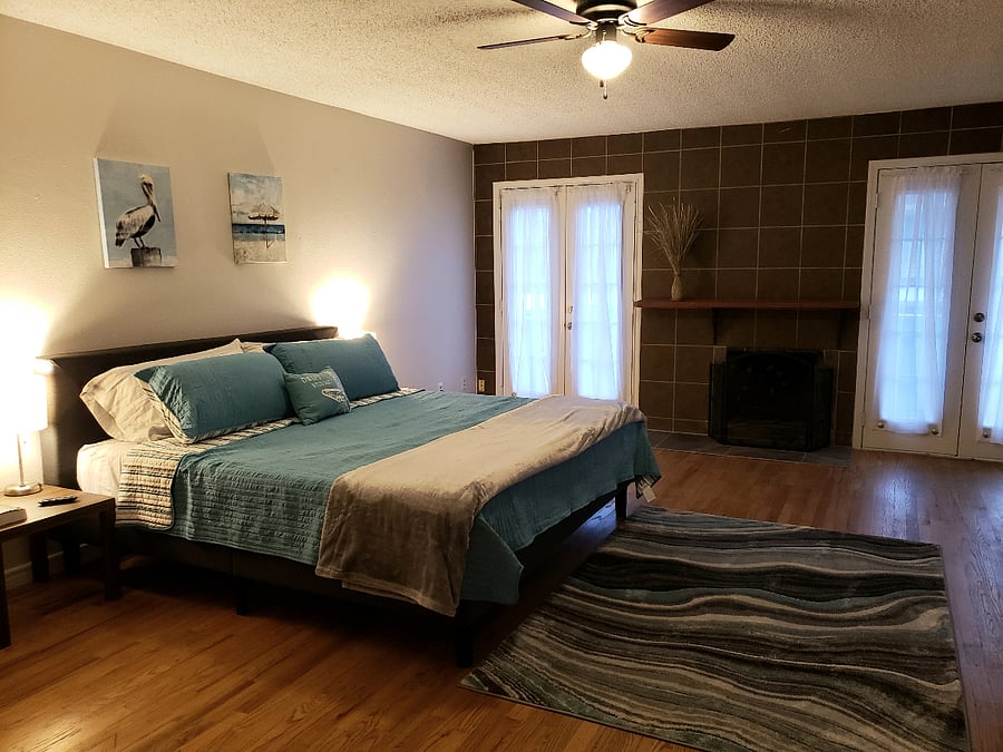 master bedroom has a fireplace for decorative purposes only
