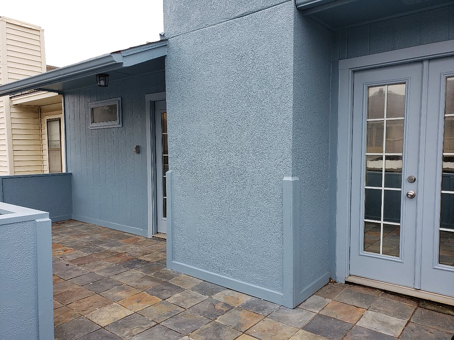 balcony off master bedroom