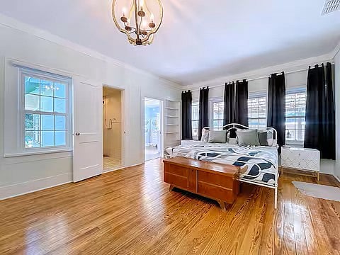 Oversized master bedroom with full en-suite bathroom