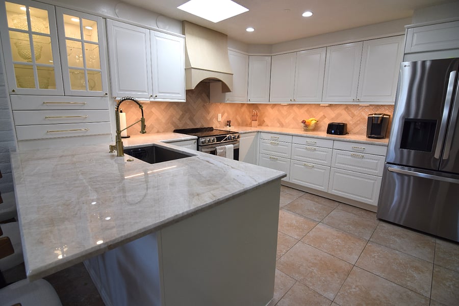 Spacious Kitchen with Ample Storage and Expansive Countertop Space