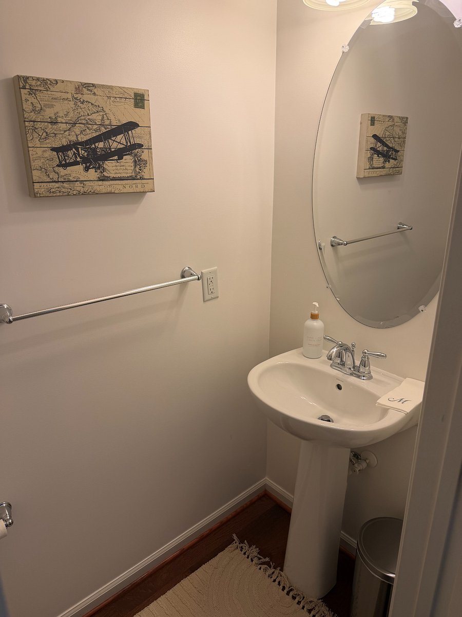 Level 2 - Half/Bath