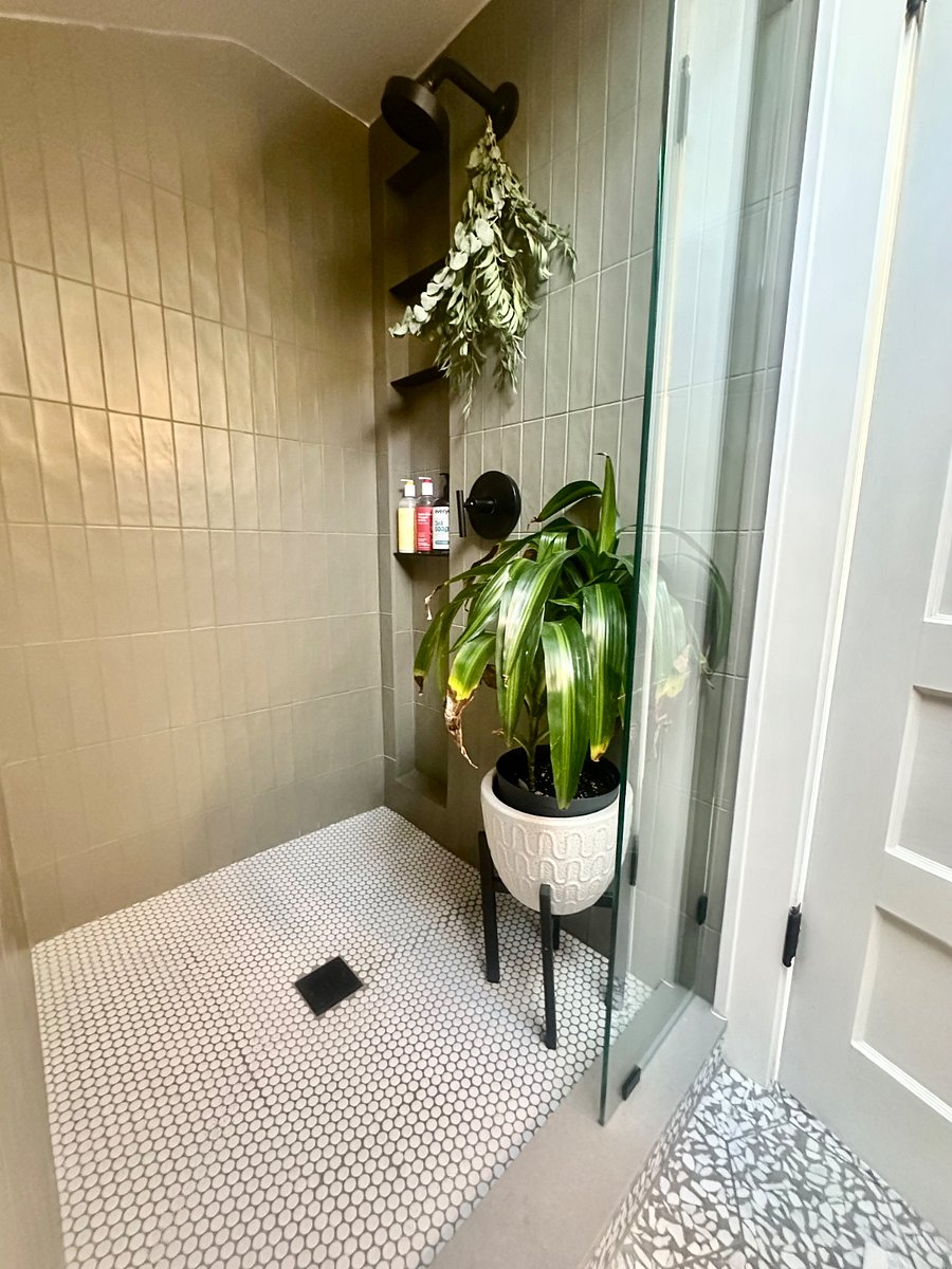Upstairs shower