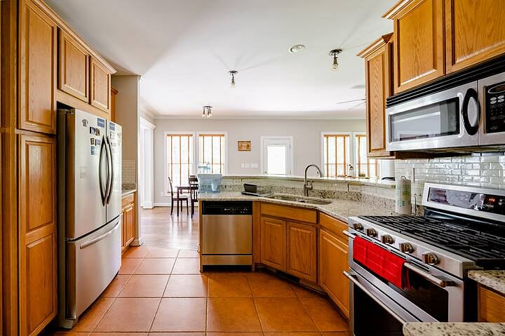 Furnished Finder property 1014278_2 photo 7