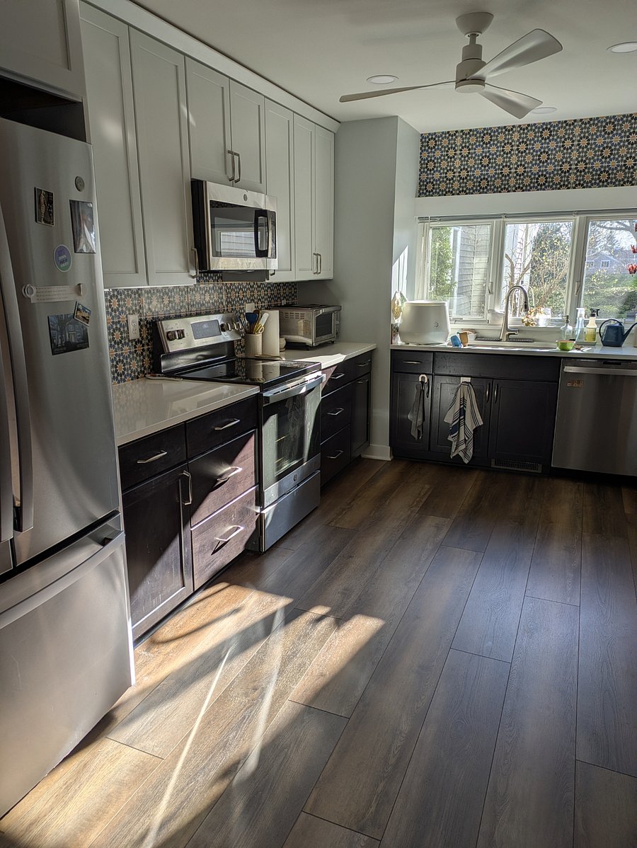The kitchen is equipped with everything you need to cook, bake, and enjoy.