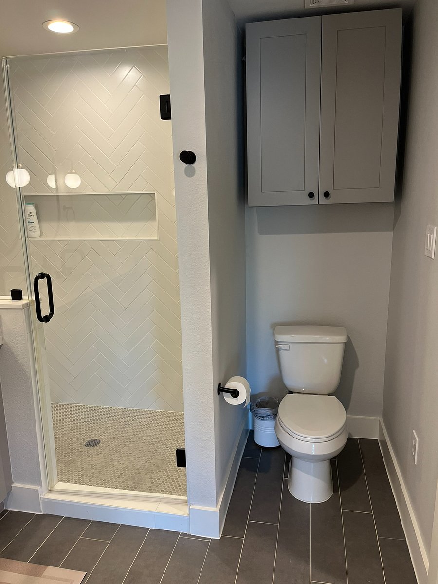 3rd Floor, Master Bath