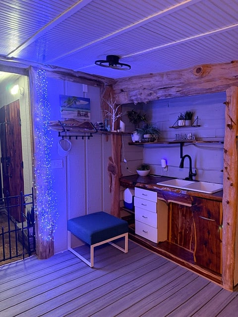 Outdoor Kitchen
