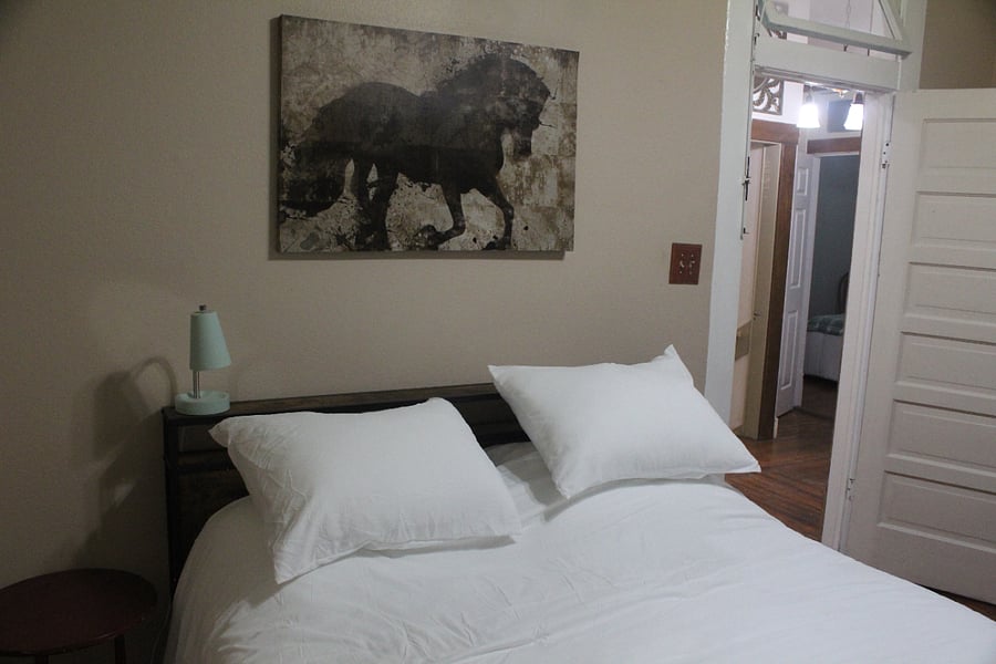 Queen size bedroom