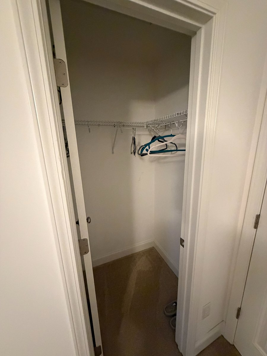 walk-in closet