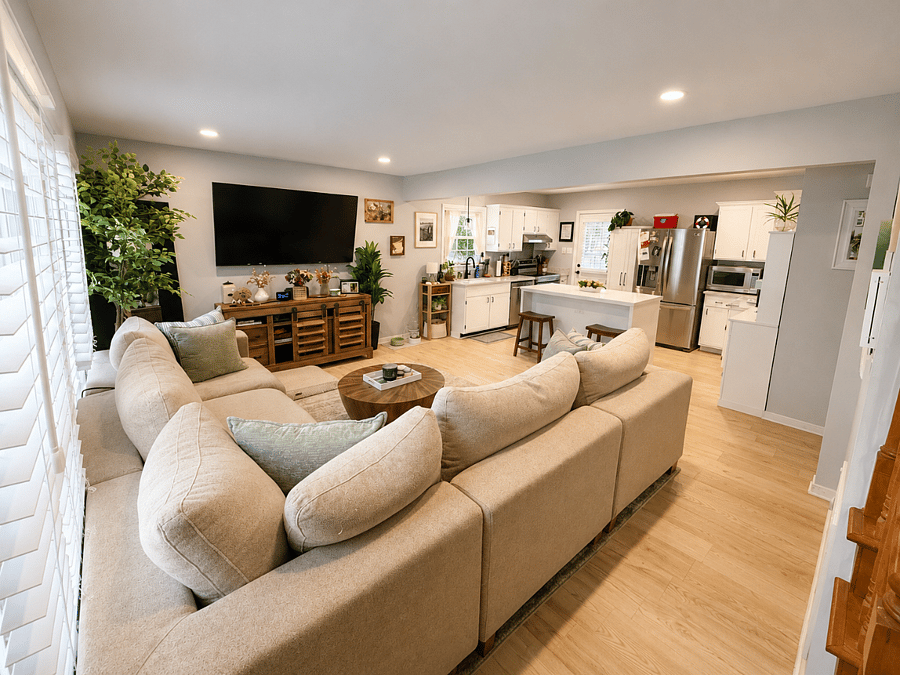 Shared living room and full kitchen