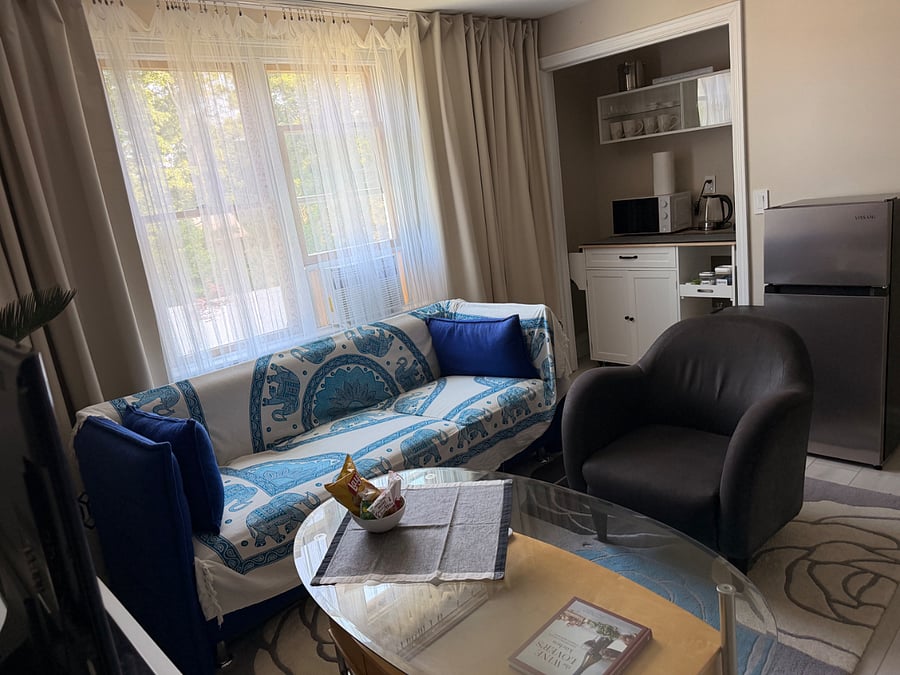 East bedroom