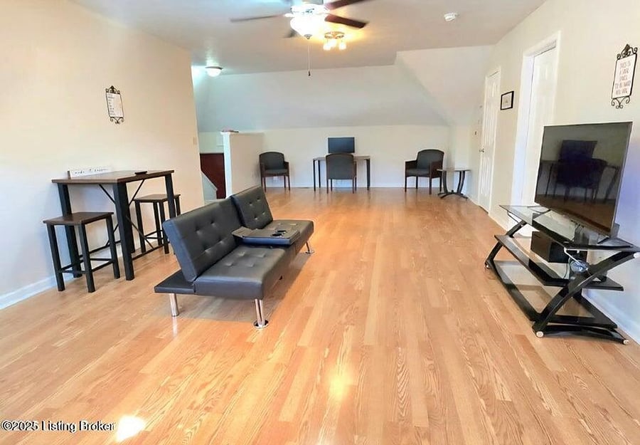2nd floor, great room