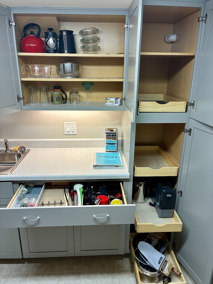 Soft-close doors and drawers in your kitchenette.