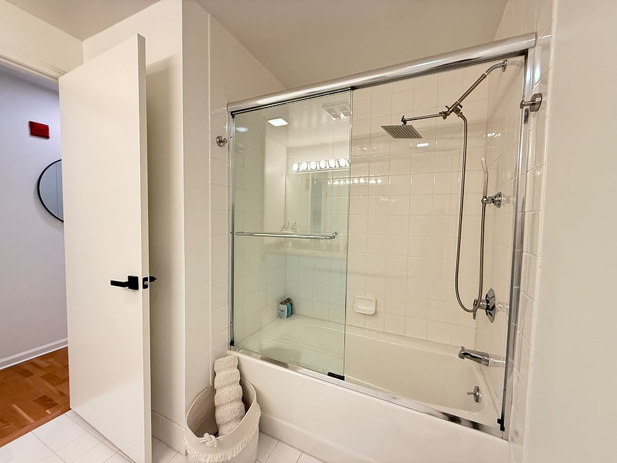 Secondary shower
