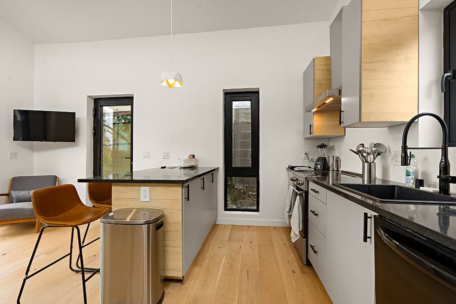 Furnished Finder property 1014986_1 photo 17