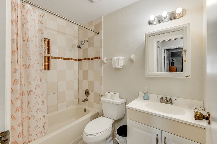 Furnished Finder property 1015057_1 photo 22