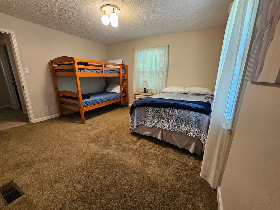 Furnished Finder property 1015063_1 photo 35