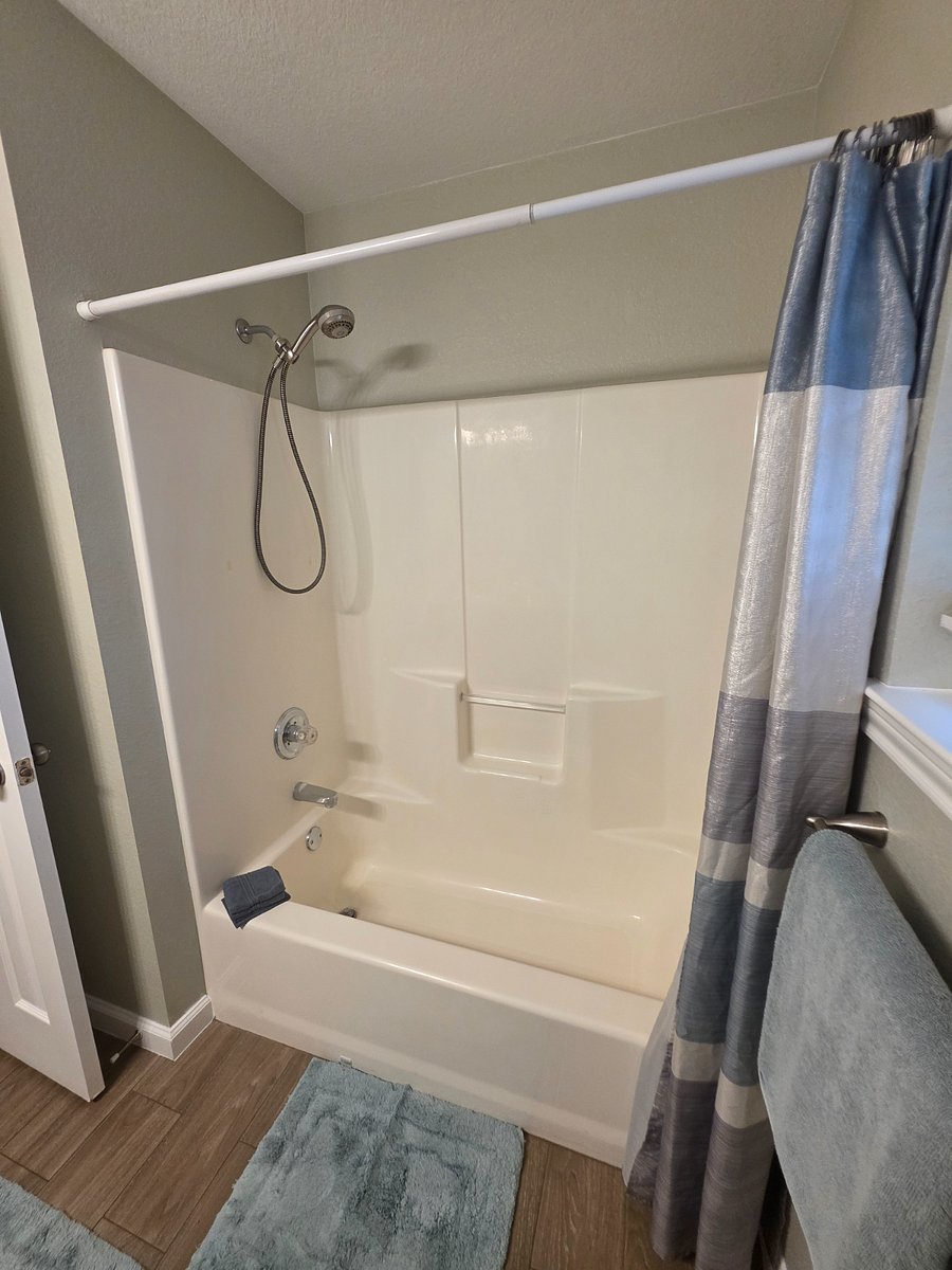 2nd bathroom
