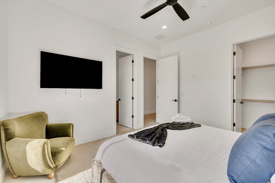 Furnished Finder property 1015080_1 photo 33