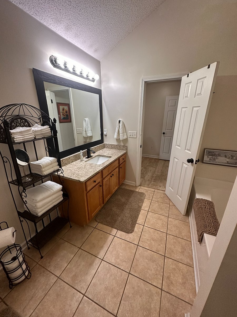 Furnished Finder property 1015081_1 photo 10