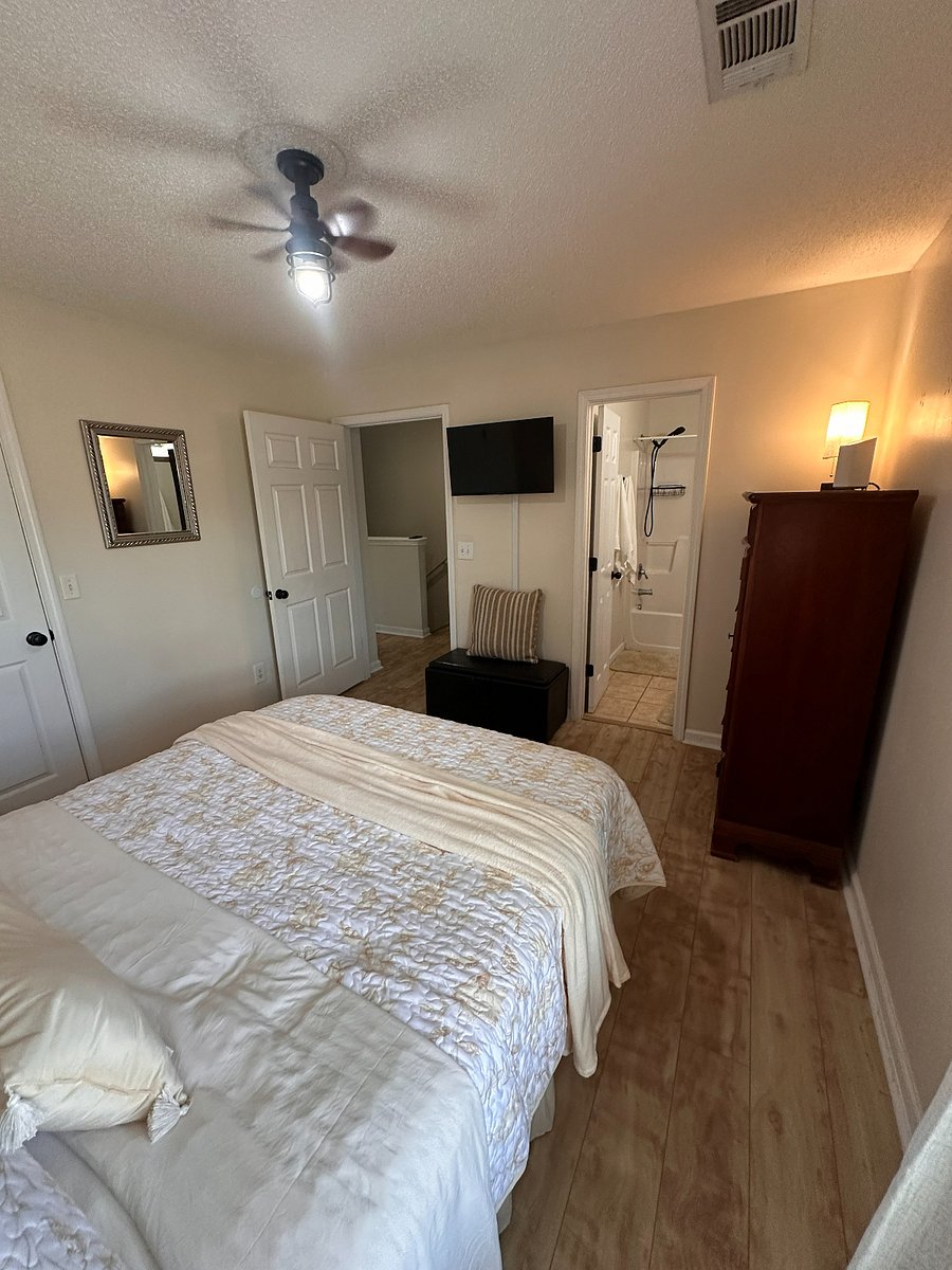 Furnished Finder property 1015081_1 photo 12