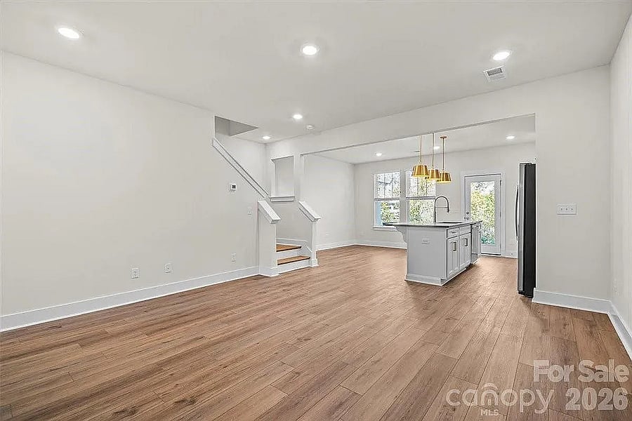 Furnished Finder property 1015095_1 photo 6