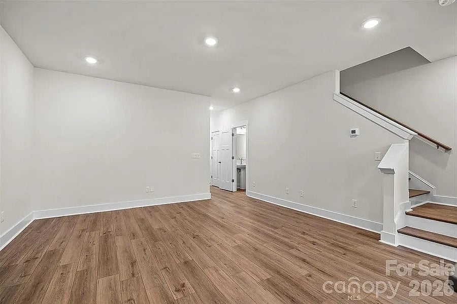 Furnished Finder property 1015095_1 photo 8