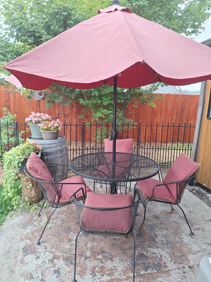 Patio table