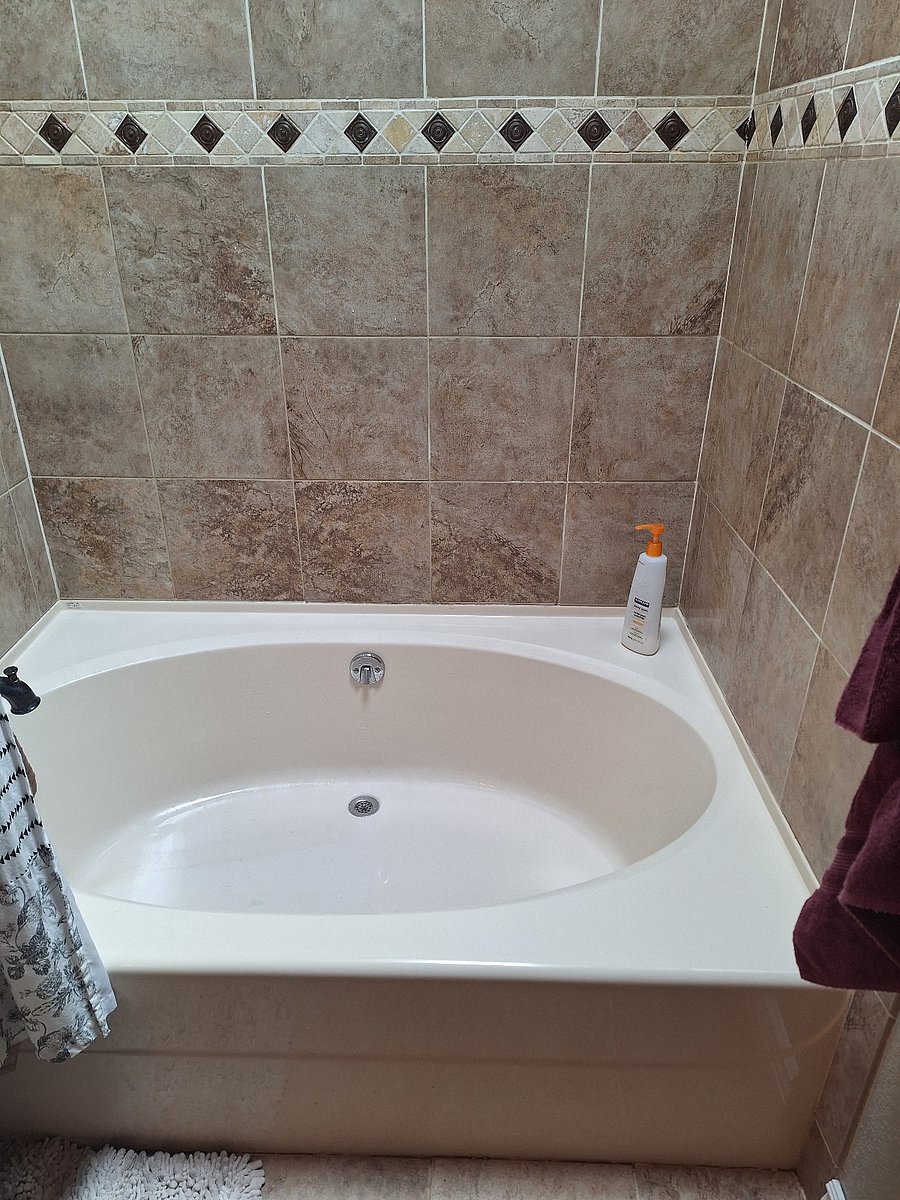 master shower and garden tub