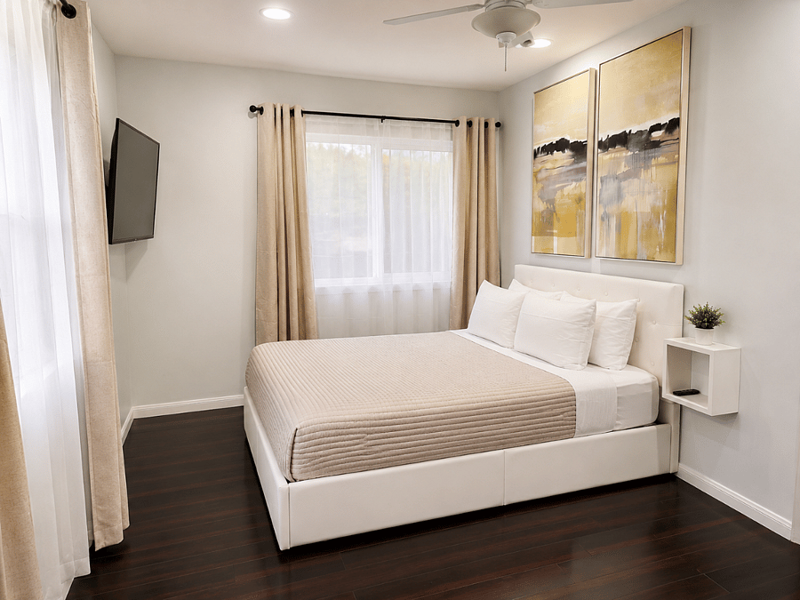 Queen suite